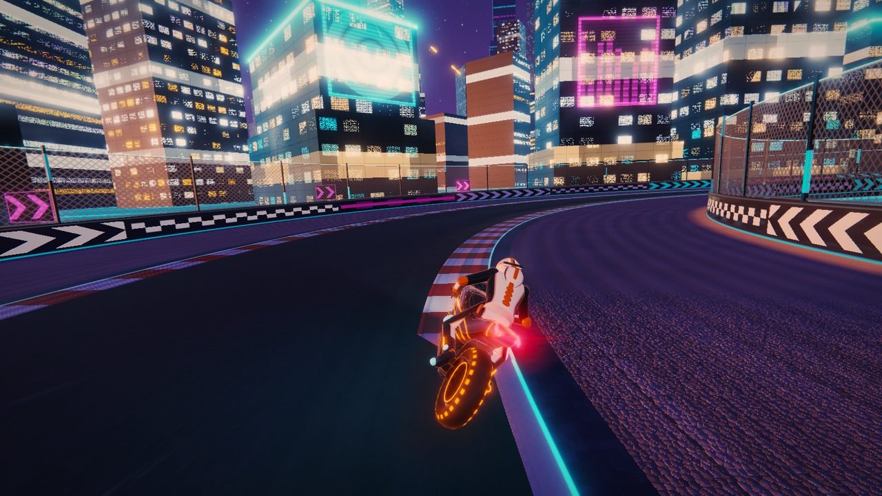 Circuit 17, HyperLean Tower: the bike leans through a corner between lit skyscrapers and giant neon screens.